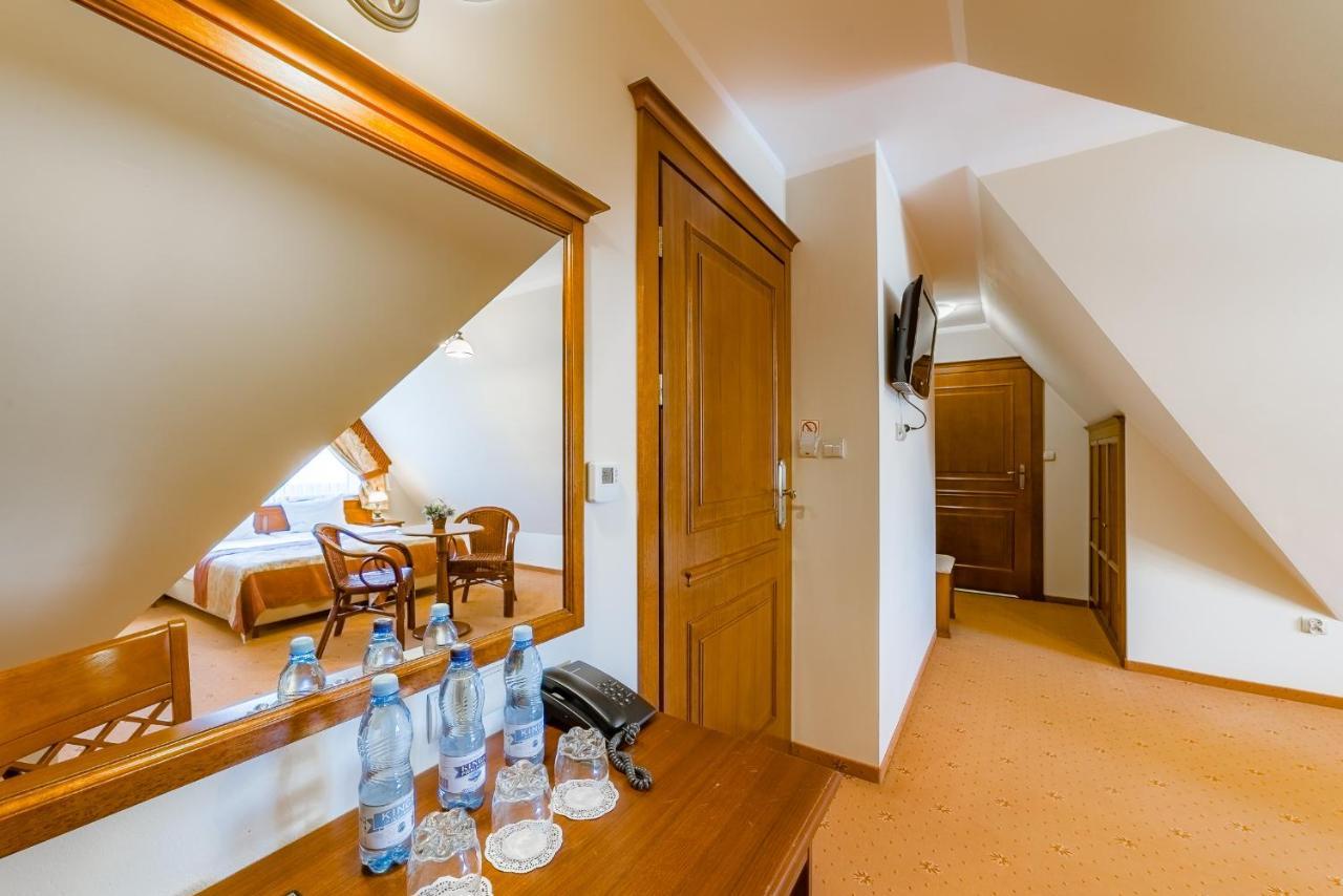 Hotel Burkaty Бялка-Татшаньска Экстерьер фото