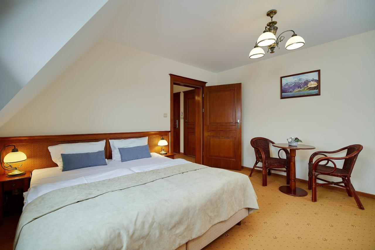 Hotel Burkaty Бялка-Татшаньска Экстерьер фото