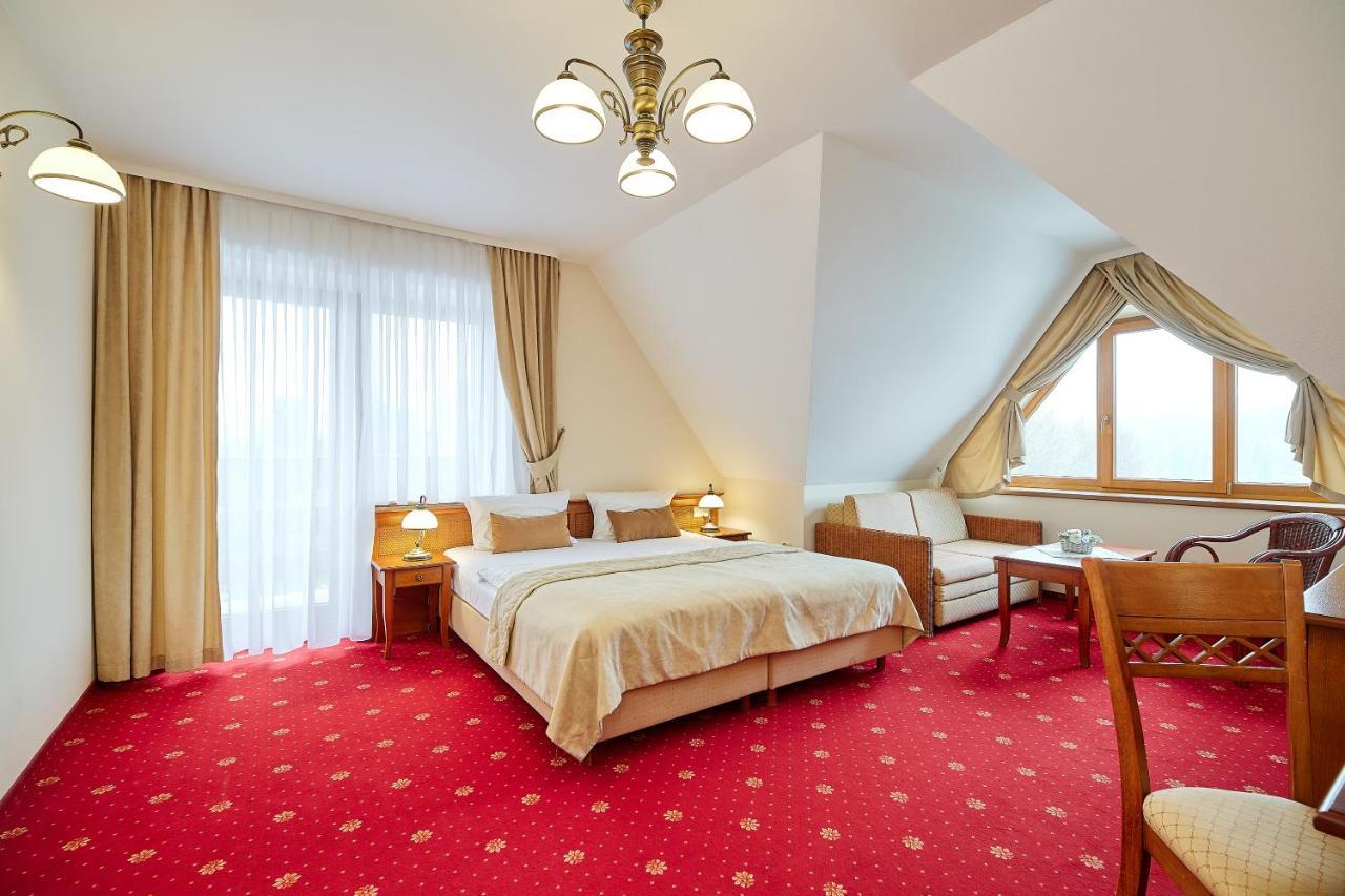 Hotel Burkaty Бялка-Татшаньска Экстерьер фото
