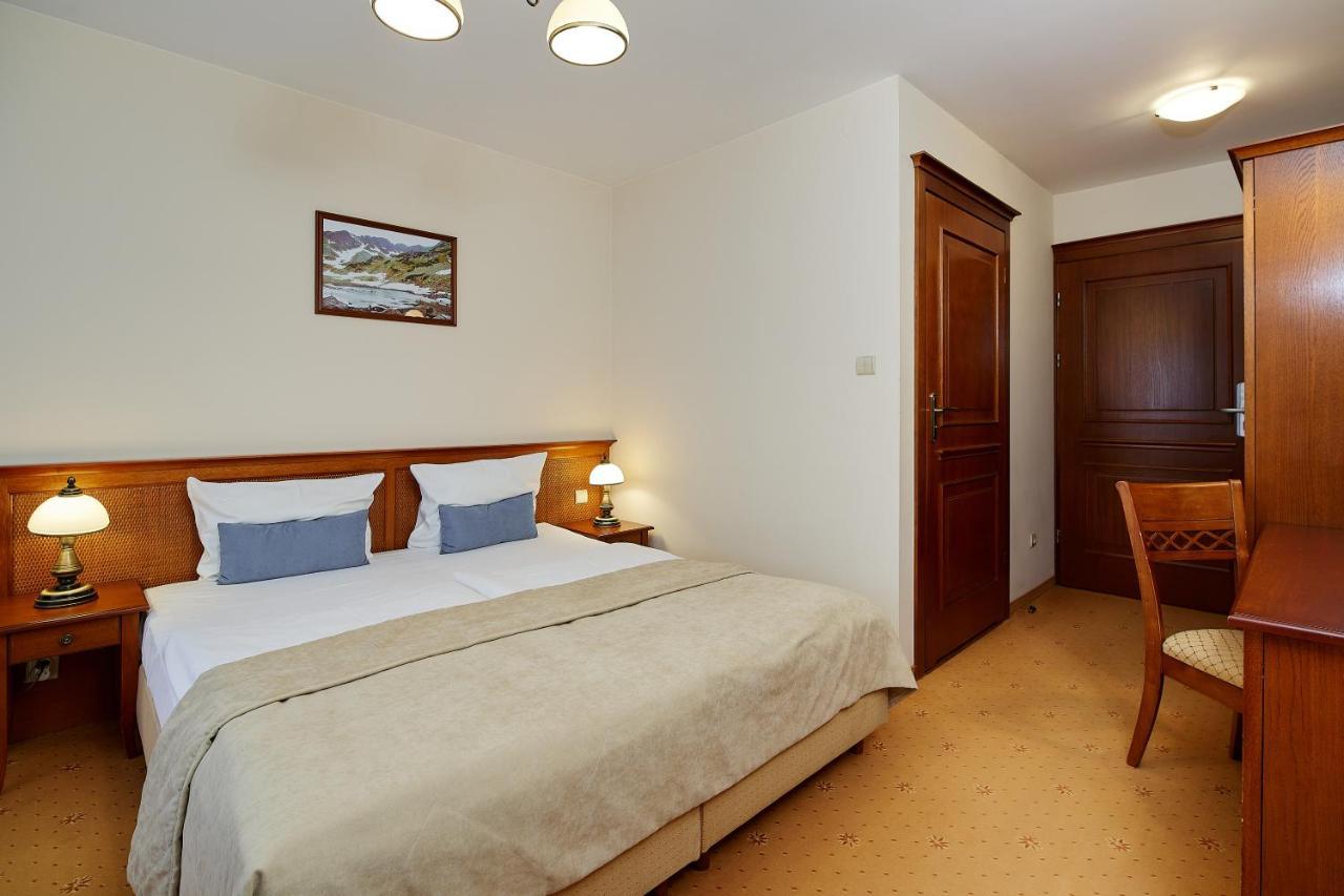 Hotel Burkaty Бялка-Татшаньска Экстерьер фото