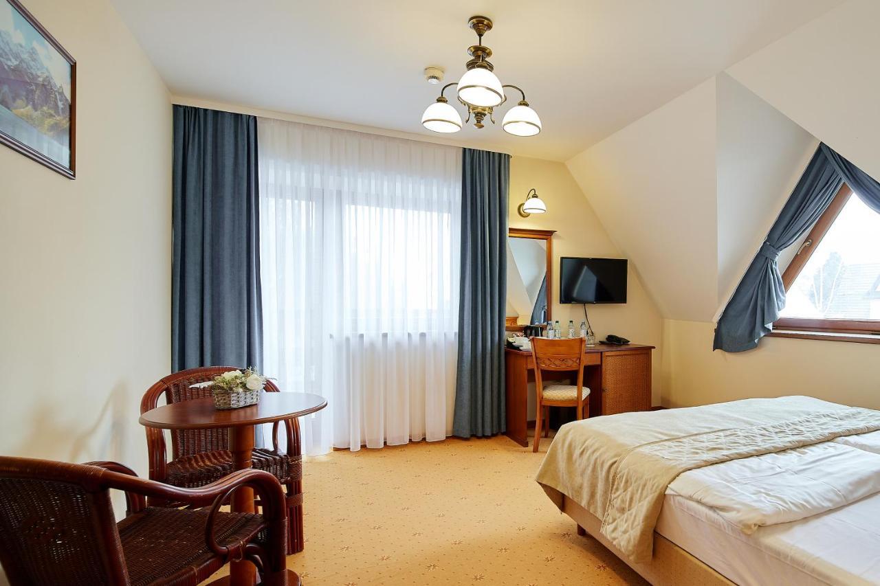 Hotel Burkaty Бялка-Татшаньска Экстерьер фото