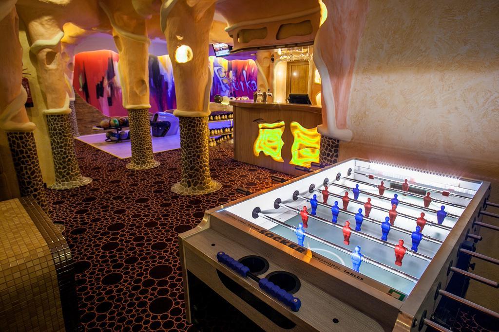 Hotel Burkaty Бялка-Татшаньска Экстерьер фото