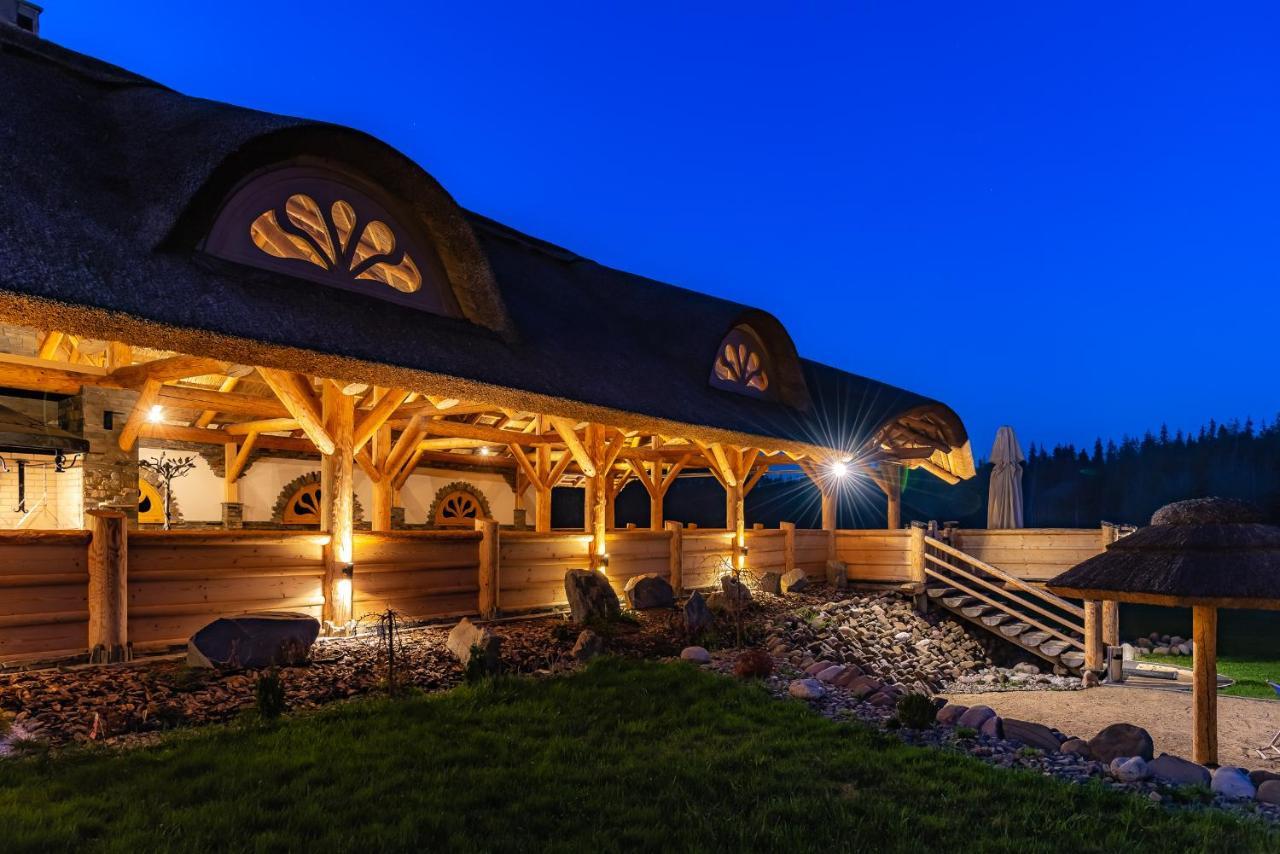 Hotel Burkaty Бялка-Татшаньска Экстерьер фото